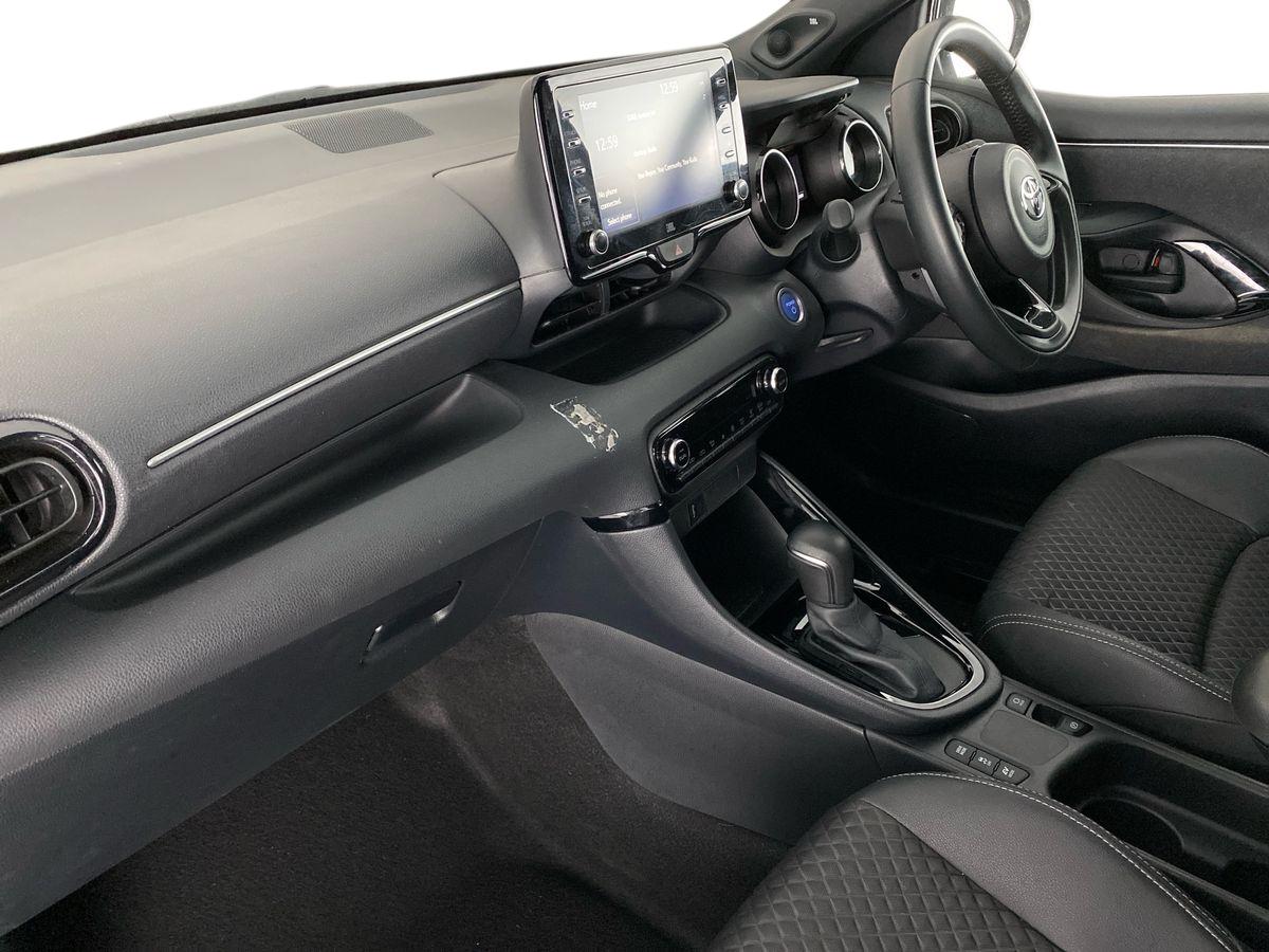 Used Toyota Yaris 2022 for sale - 75454012: Photo 14