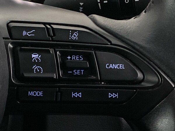 Used Toyota Yaris 2022 for sale - 75454012: Photo 23