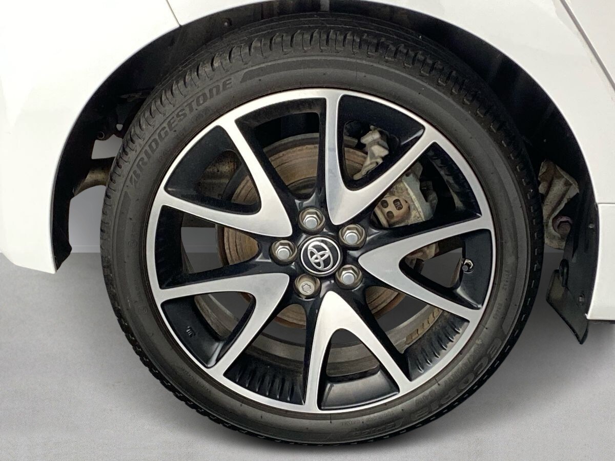 Used Toyota Yaris 2022 for sale - 75454012: Photo 30