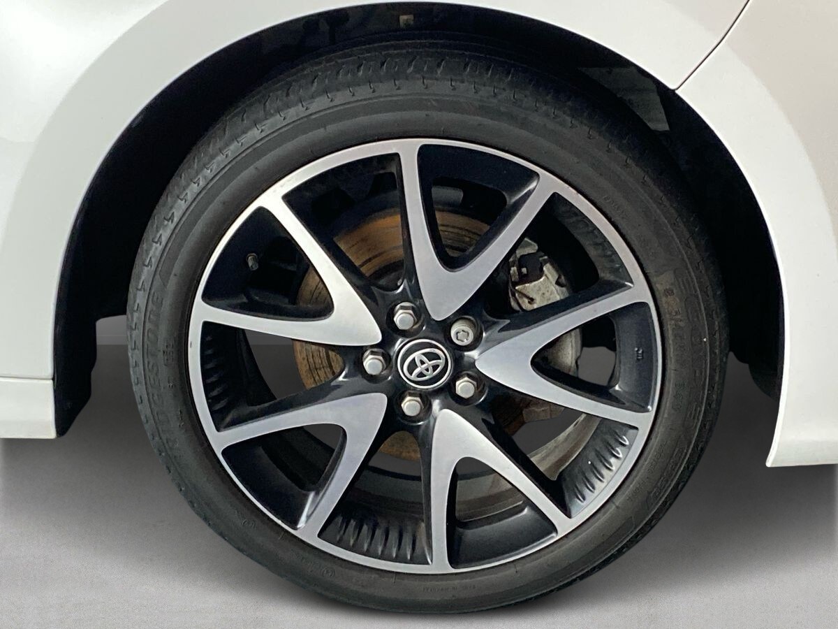 Used Toyota Yaris 2022 for sale - 75454012: Photo 31