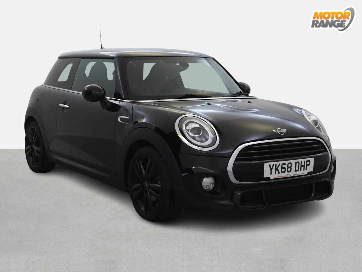 Used MINI Hatch 2019 for sale - 76636987: Photo 1