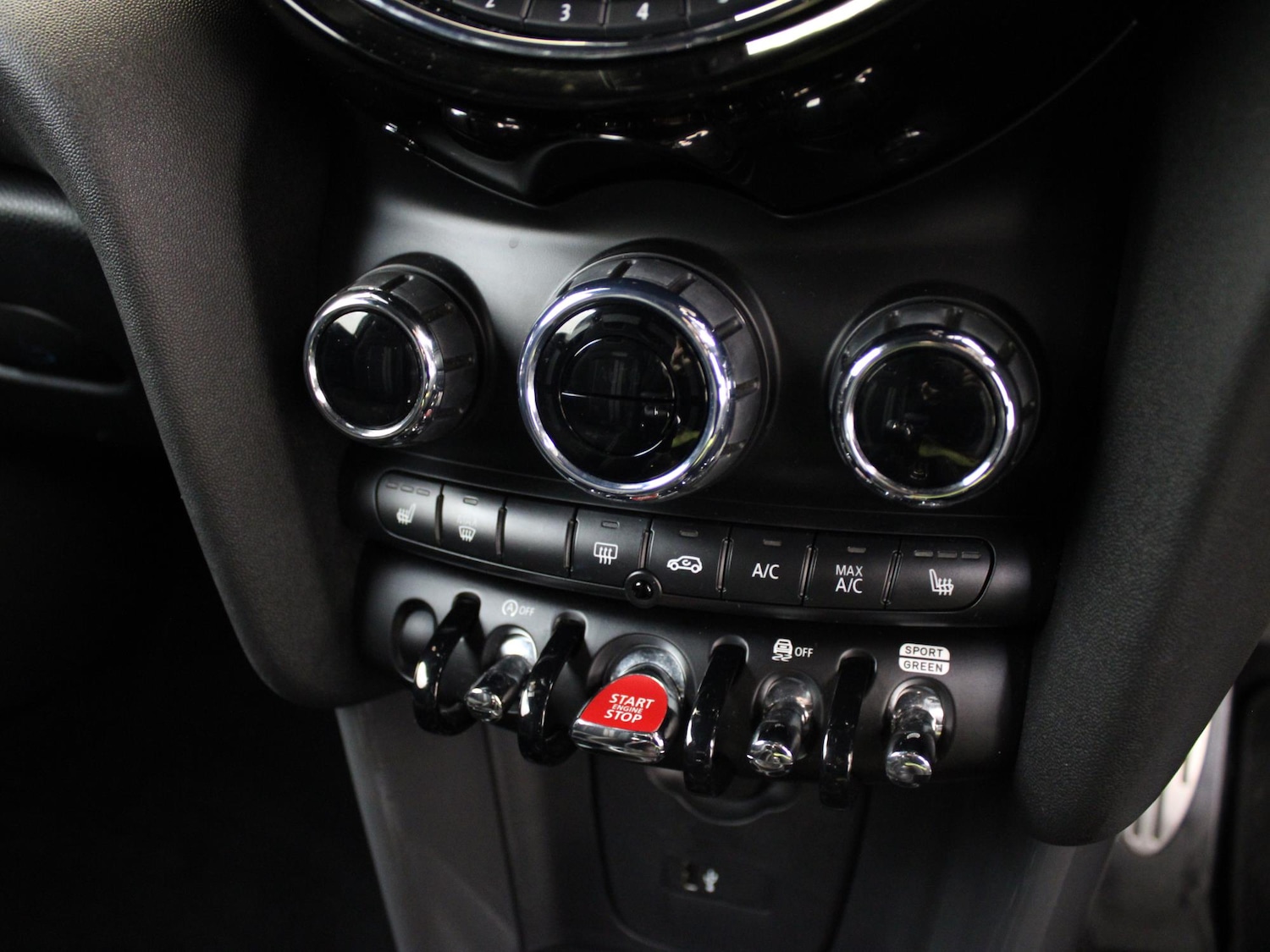 Used MINI Hatch 2019 for sale - 76636987: Photo 22