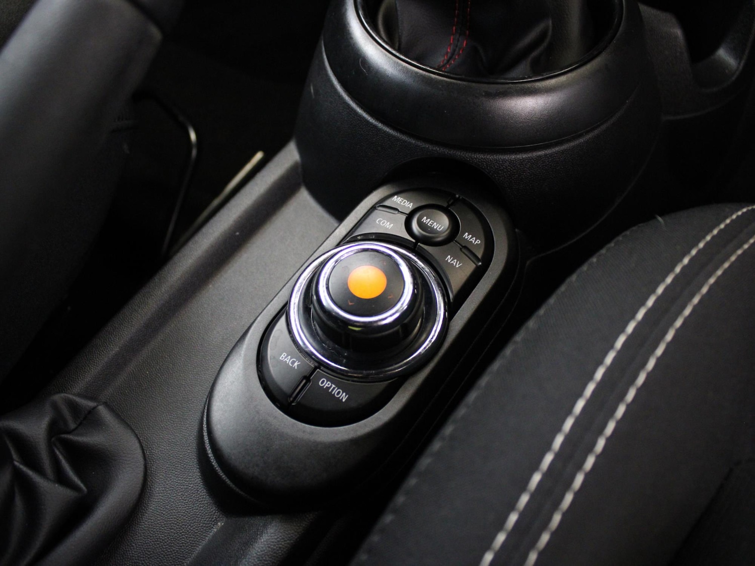 Used MINI Hatch 2019 for sale - 76636987: Photo 23