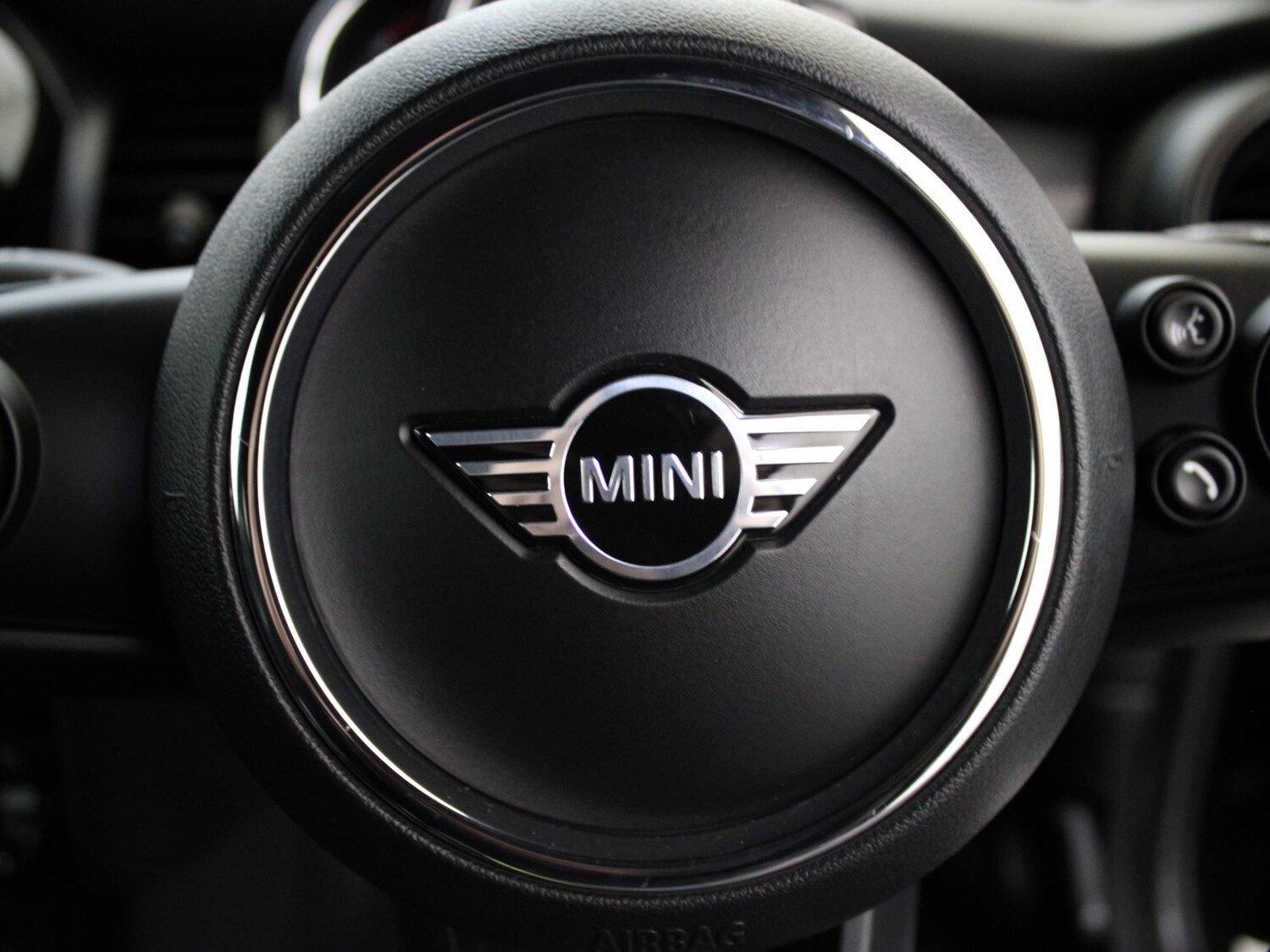 Used MINI Hatch 2019 for sale - 76636987: Photo 28