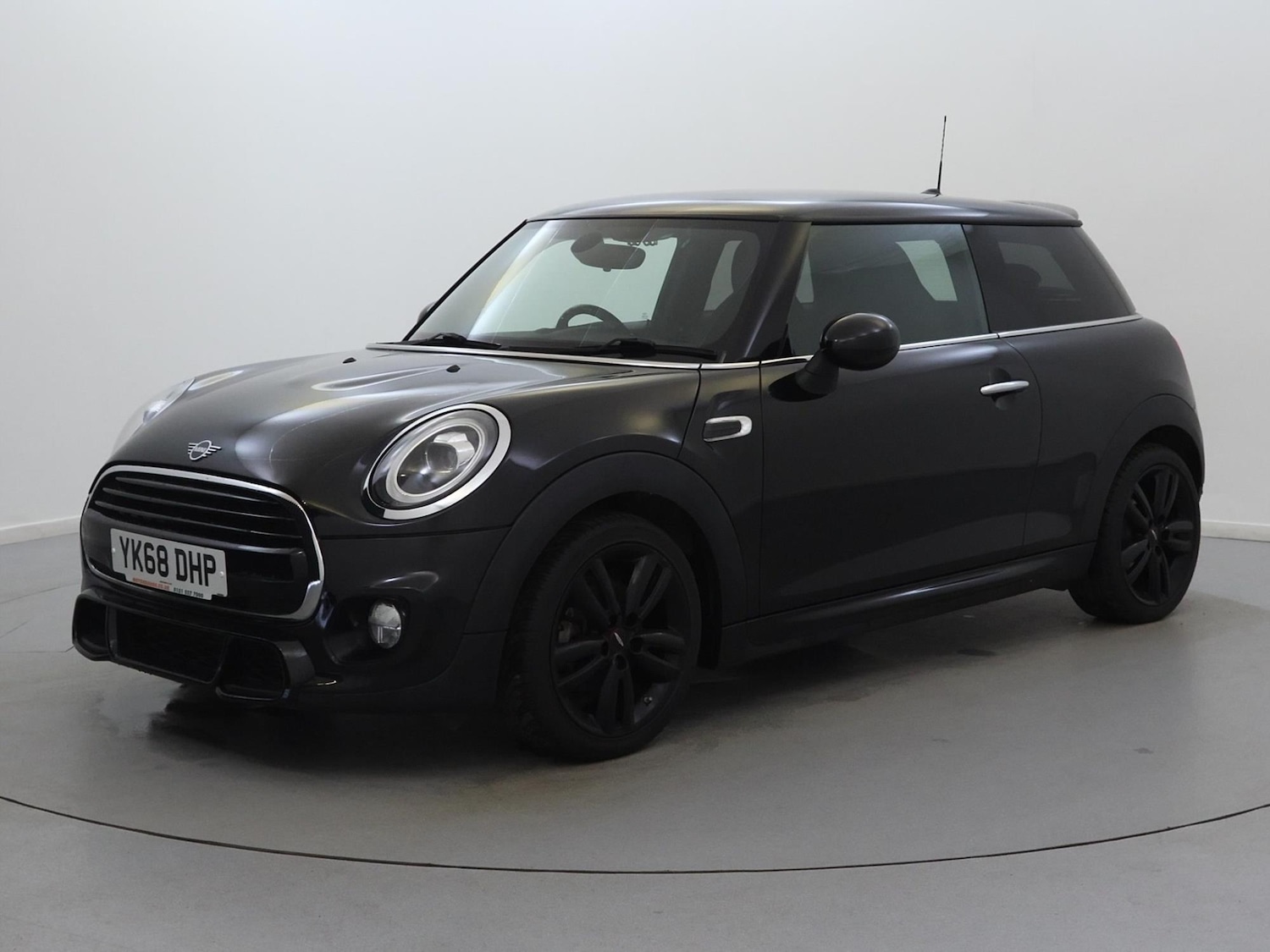 Used MINI Hatch 2019 for sale - 76636987: Photo 3