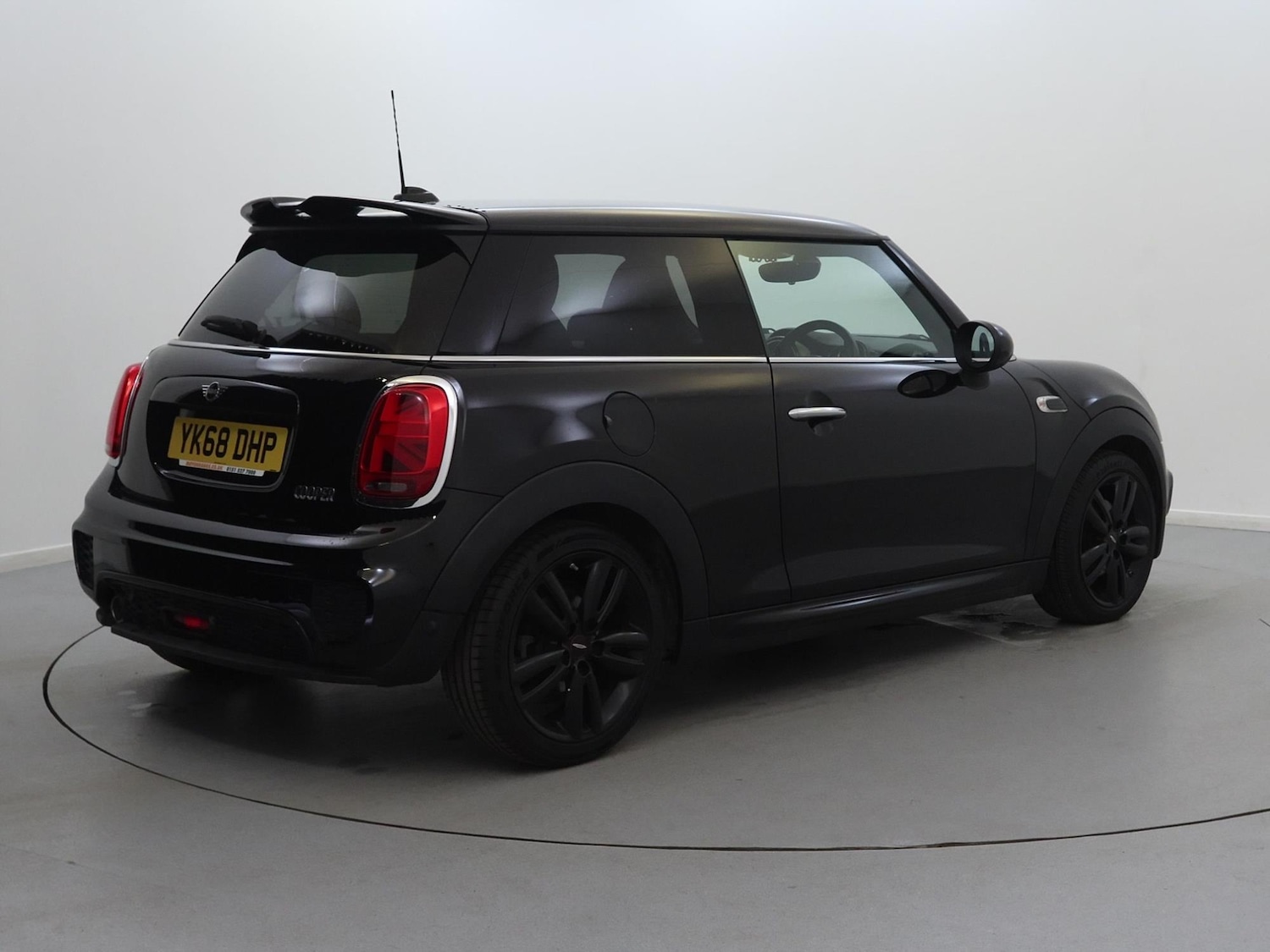 Used MINI Hatch 2019 for sale - 76636987: Photo 5
