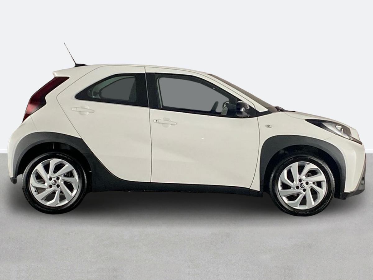 Used Toyota Aygo X 2024 for sale - 77687125: Photo 2