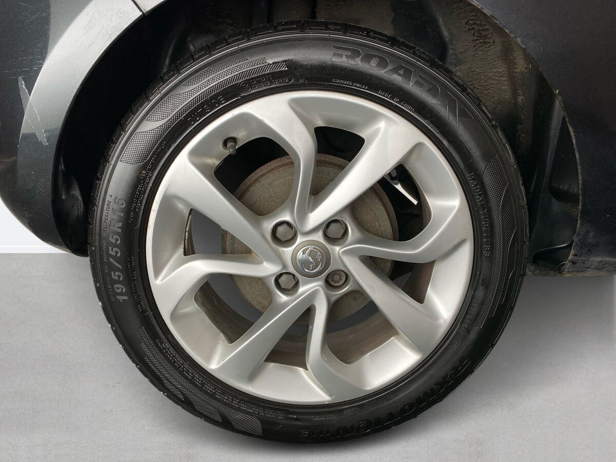 Used Vauxhall Corsa 2015 for sale - 77973413: Photo 28