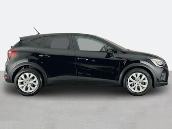 Used Renault Captur 2022 for sale - 77878975: Photo