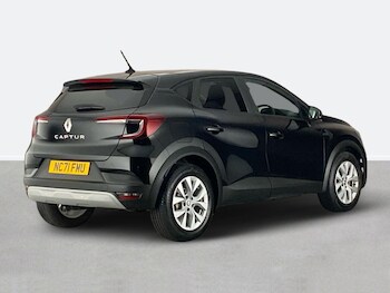 Used Renault Captur 2022 for sale - 77878975: Photo