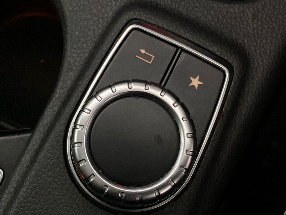 Used Mercedes-Benz GLA 2019 for sale - 76929190: Photo 24