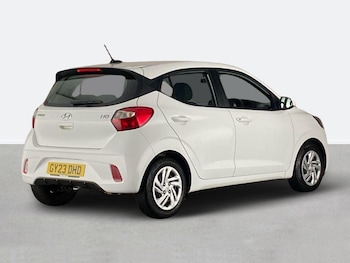 Used Hyundai i10 2023 for sale - 78692244: Photo