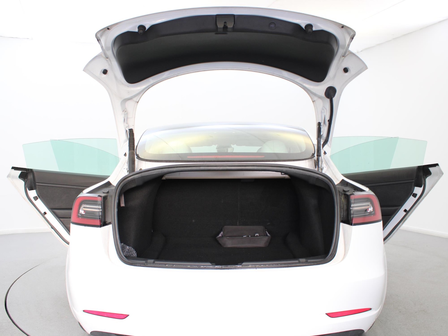 Used Tesla Model 3 2023 for sale - 77076738: Photo 30