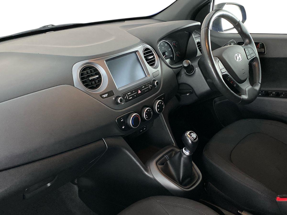 Used Hyundai i10 2019 for sale - 77076718: Photo 14