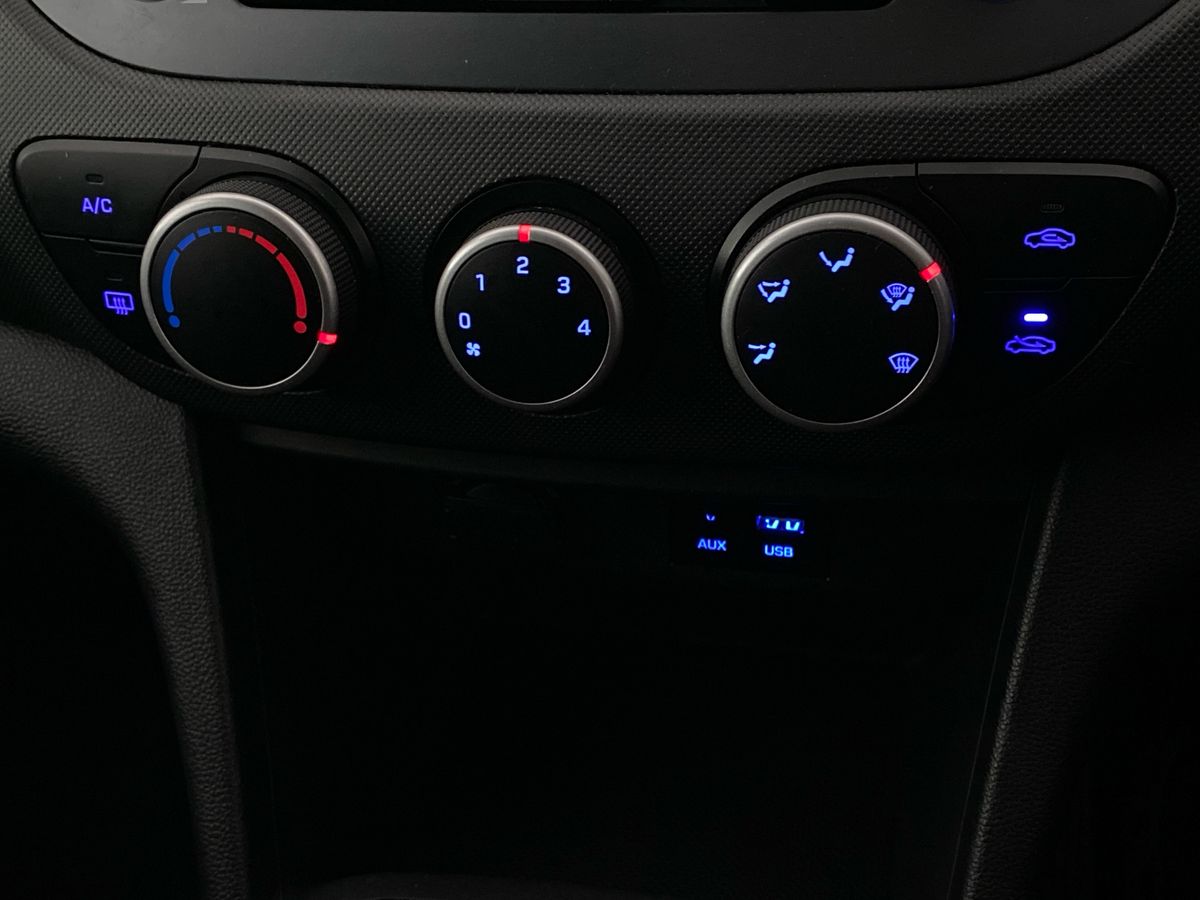 Used Hyundai i10 2019 for sale - 77076718: Photo 21