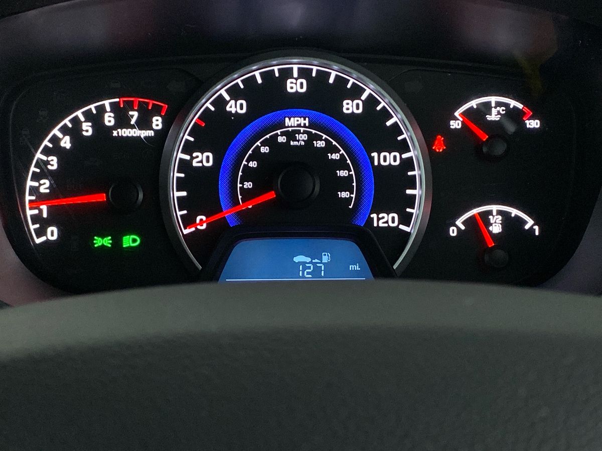 Used Hyundai i10 2019 for sale - 77076718: Photo 31