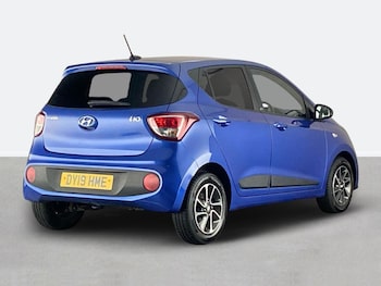 Used Hyundai i10 2019 for sale - 77076718: Photo