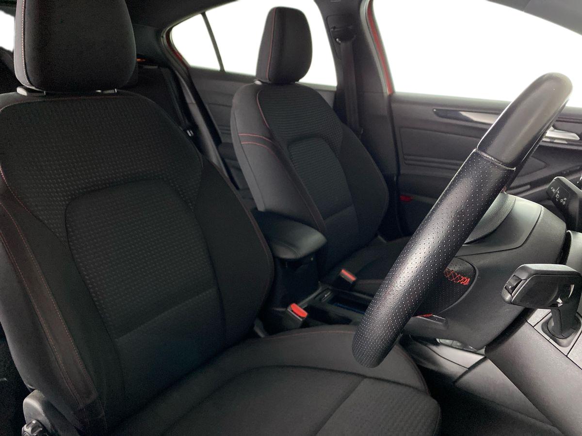 Used Ford Focus 2019 for sale - 76192408: Photo 10