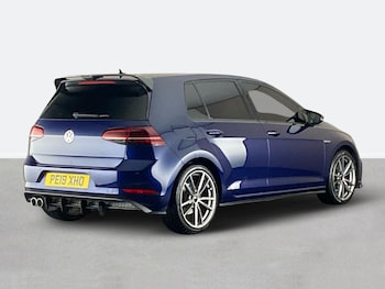 Used Volkswagen Golf 2019 for sale - 76587974: Photo