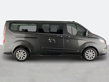 Used Ford Tourneo Custom 2023 for sale - 78668614: Photo