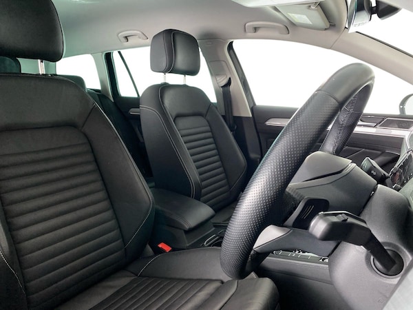 Used Volkswagen Passat 2022 for sale - 74623579: Photo 10
