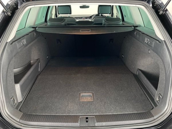 Used Volkswagen Passat 2022 for sale - 74623579: Photo 25