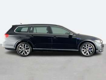 Used Volkswagen Passat 2022 for sale - 74623579: Photo
