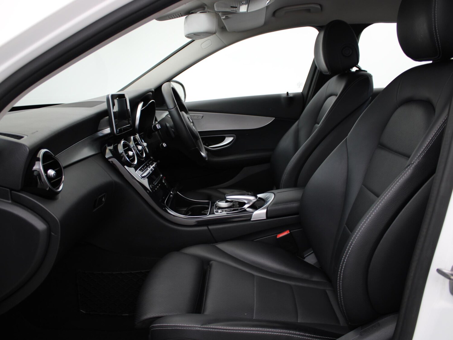 Used Mercedes-Benz C Class 2017 for sale - 77500786: Photo 10