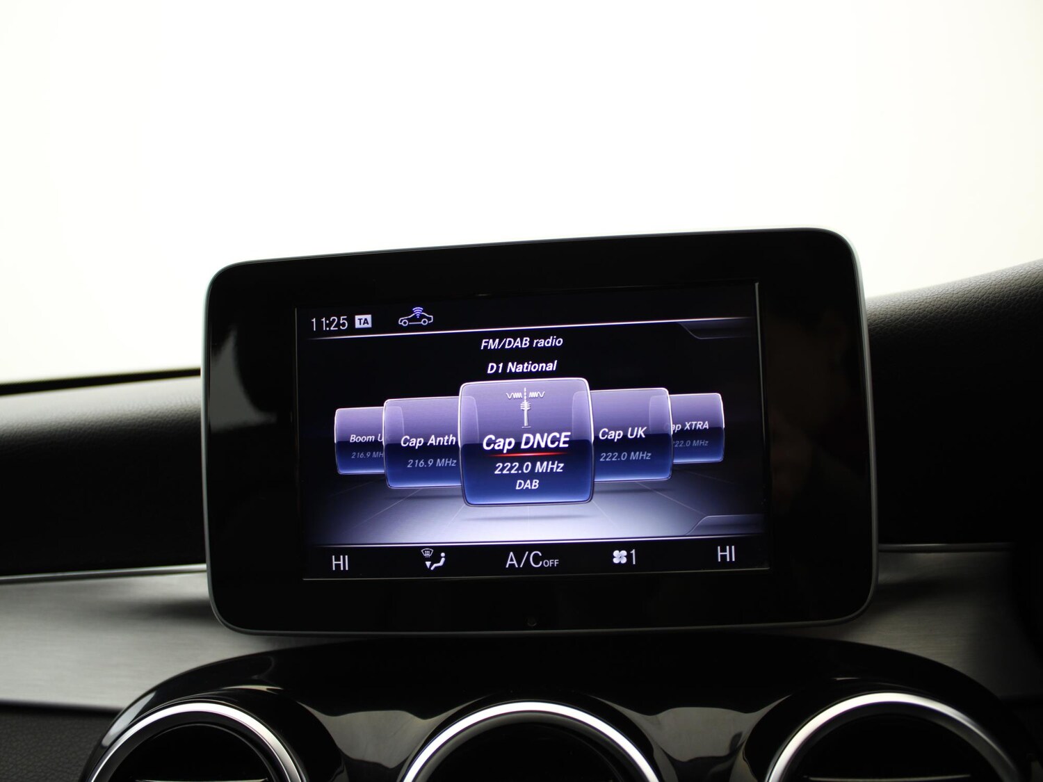 Used Mercedes-Benz C Class 2017 for sale - 77500786: Photo 19