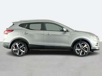 Used Nissan Qashqai 2017 for sale - 74754368: Photo