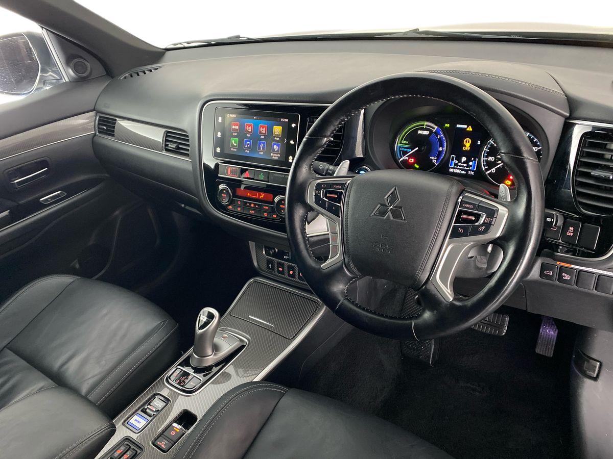 Used Mitsubishi Outlander 2018 for sale - 77878925: Photo 12