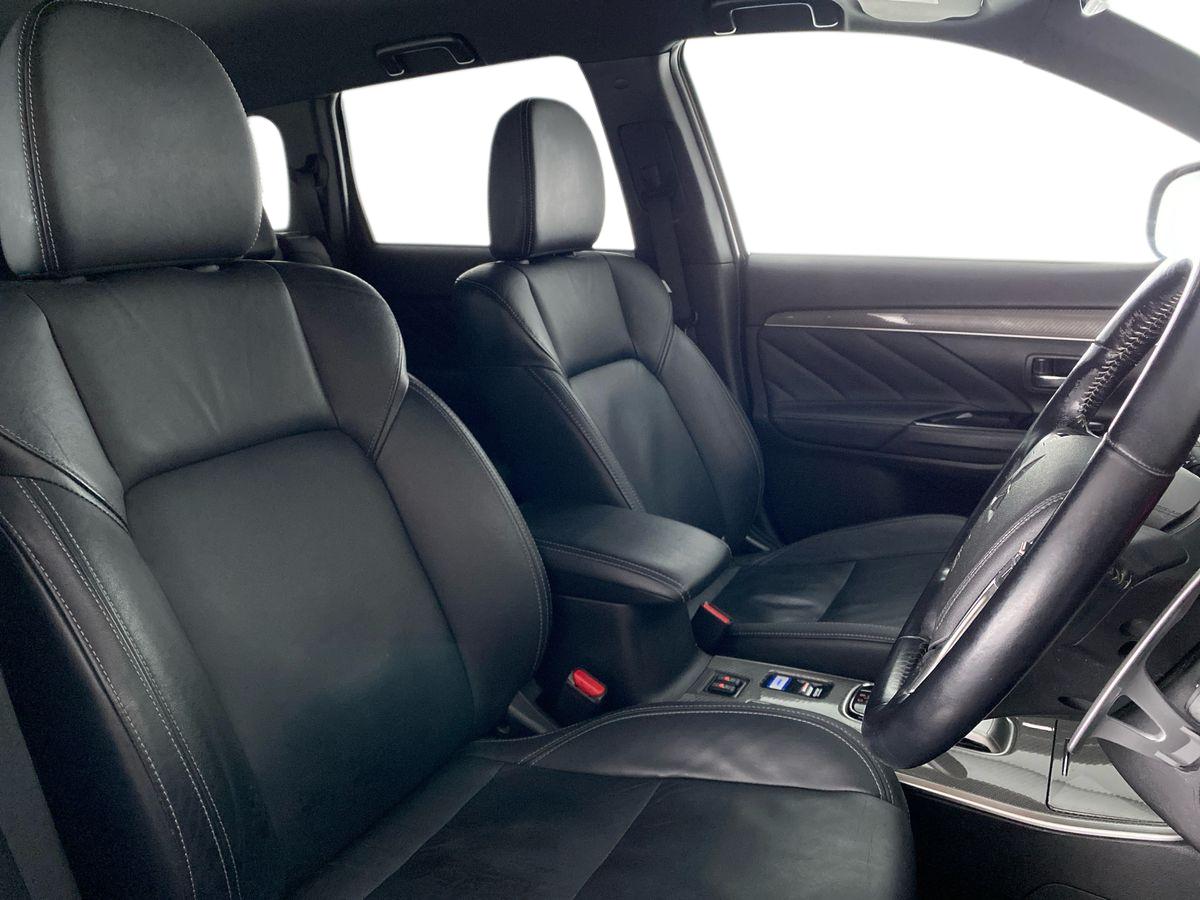 Used Mitsubishi Outlander 2018 for sale - 77878925: Photo 13