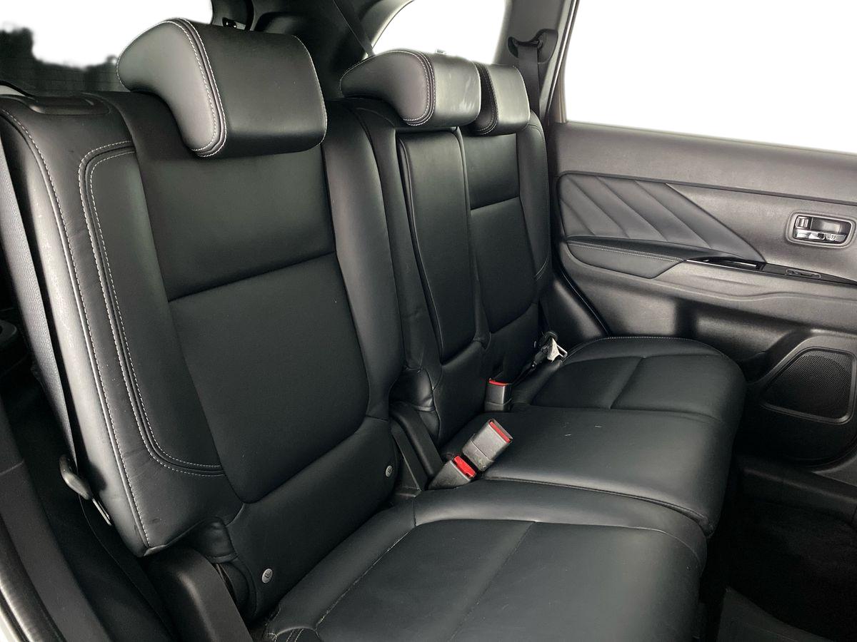 Used Mitsubishi Outlander 2018 for sale - 77878925: Photo 15