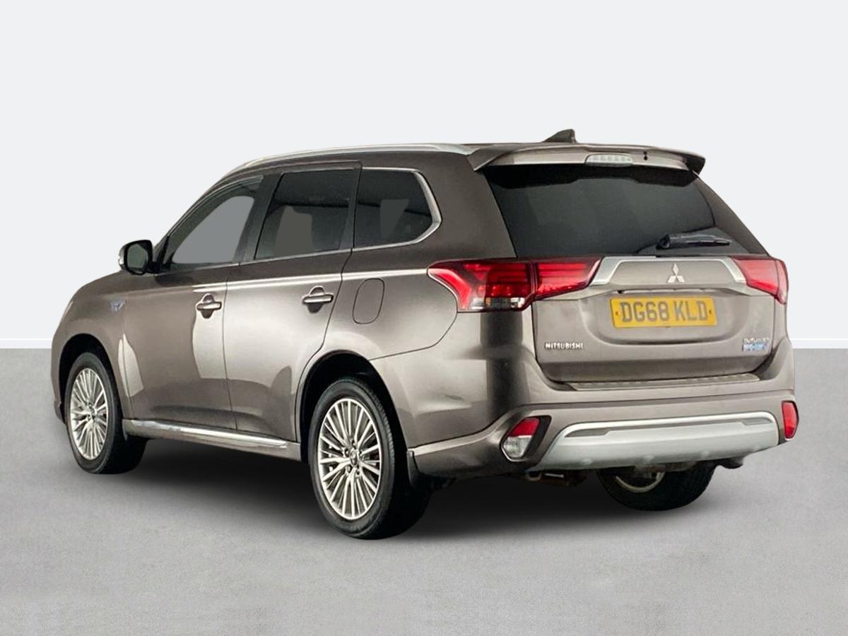 Used Mitsubishi Outlander 2018 for sale - 77878925: Photo 5