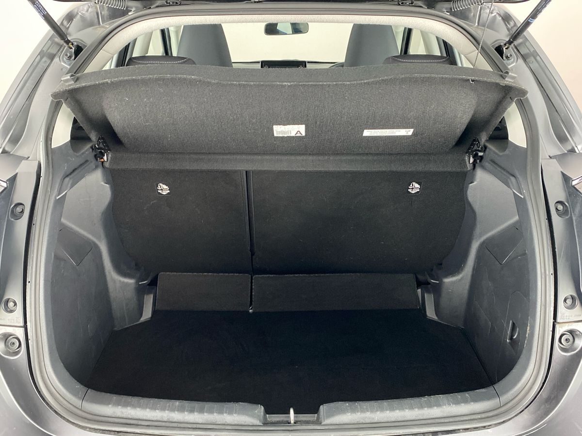 Used Toyota Yaris 2022 for sale - 77135335: Photo 26