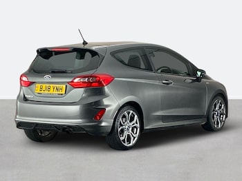 Used Ford Fiesta 2018 for sale - 75908890: Photo