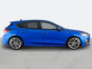 Used Ford Focus 2022 for sale - 76421495: Photo