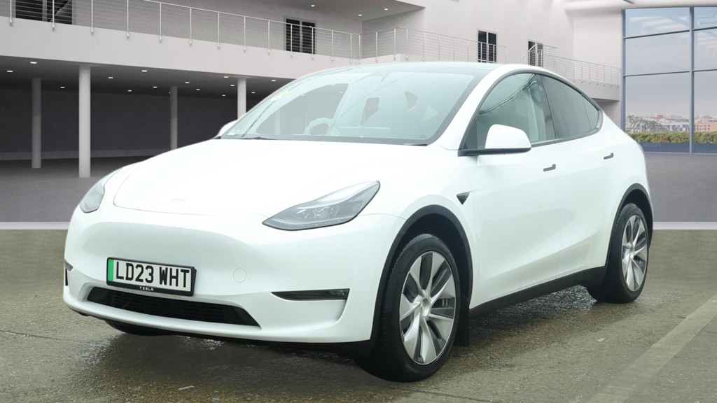 Used Tesla Model Y 2023 for sale - 77842858: Photo 2