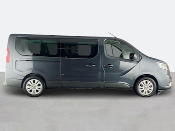 Used Renault Trafic 2023 for sale - 77742365: Photo