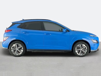 Used Hyundai KONA 2022 for sale - 76158128: Photo 2