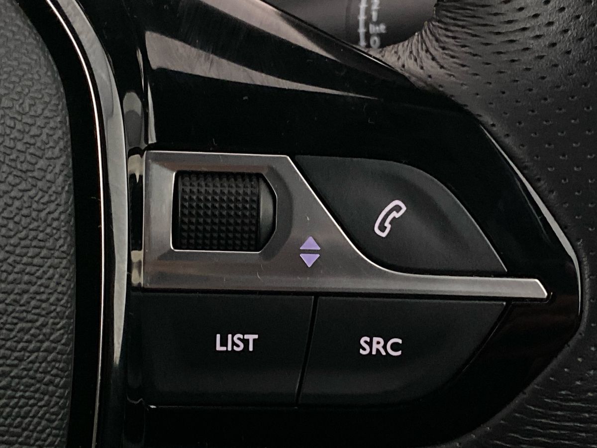 Used Peugeot 2008 2022 for sale - 76890127: Photo 24