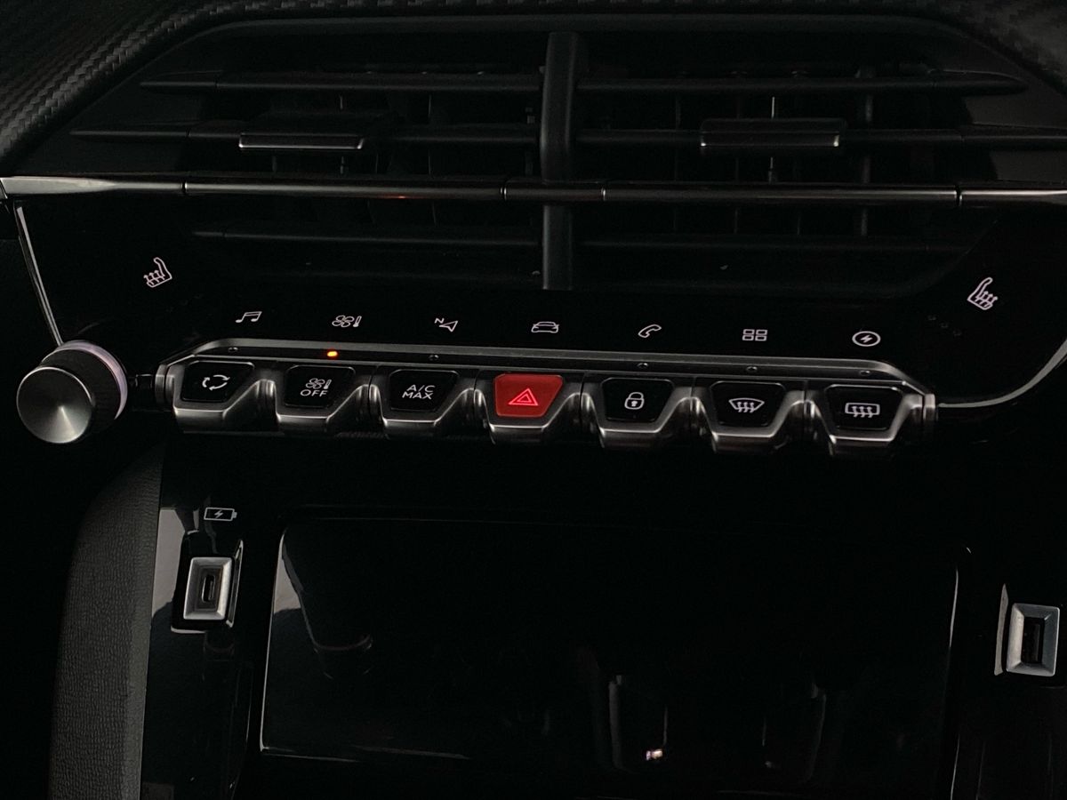 Used Peugeot 2008 2022 for sale - 76890127: Photo 25