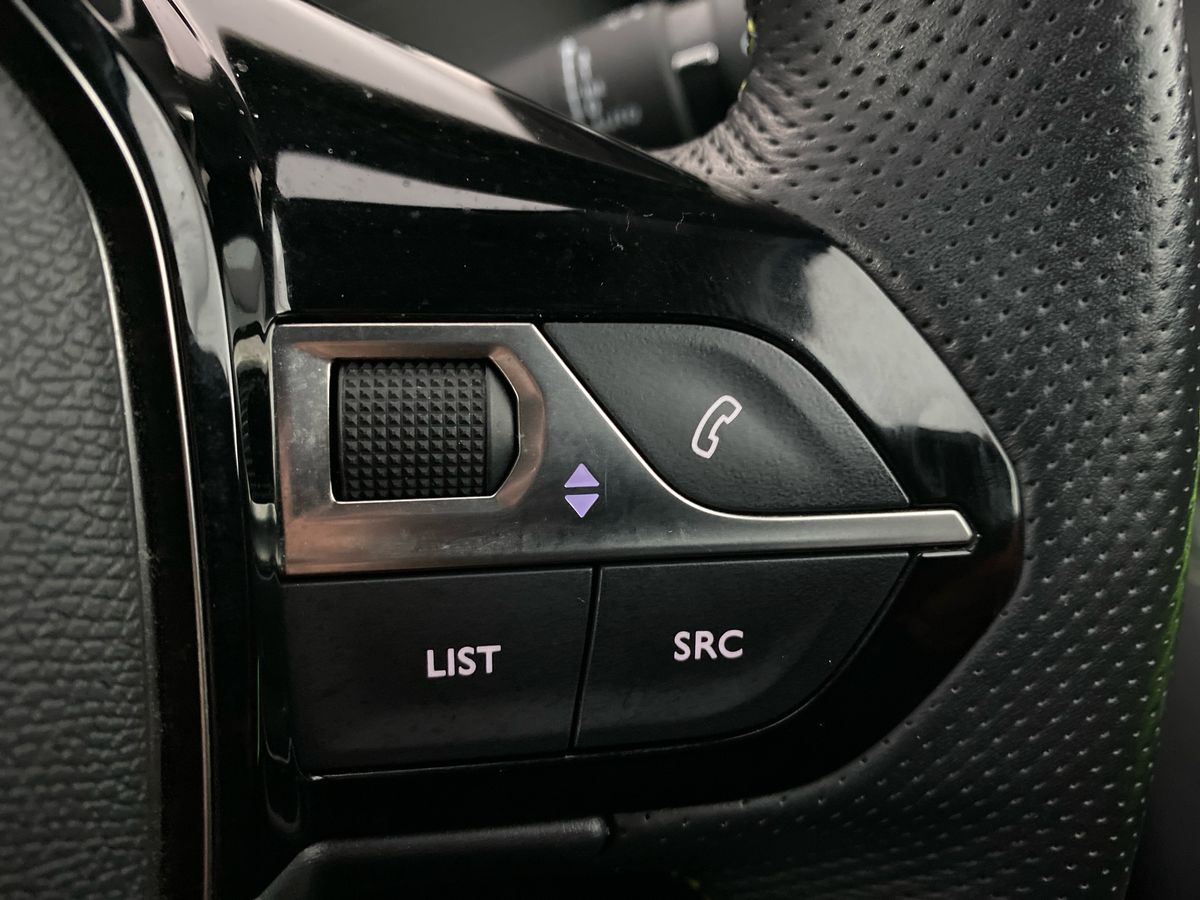 Used Peugeot 2008 2022 for sale - 77398110: Photo 21