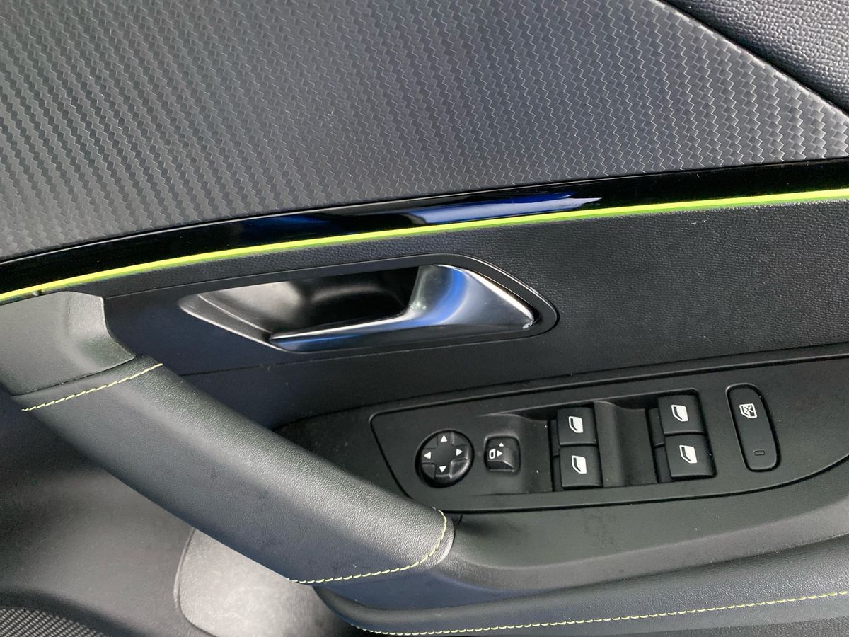 Used Peugeot 2008 2022 for sale - 77398110: Photo 23