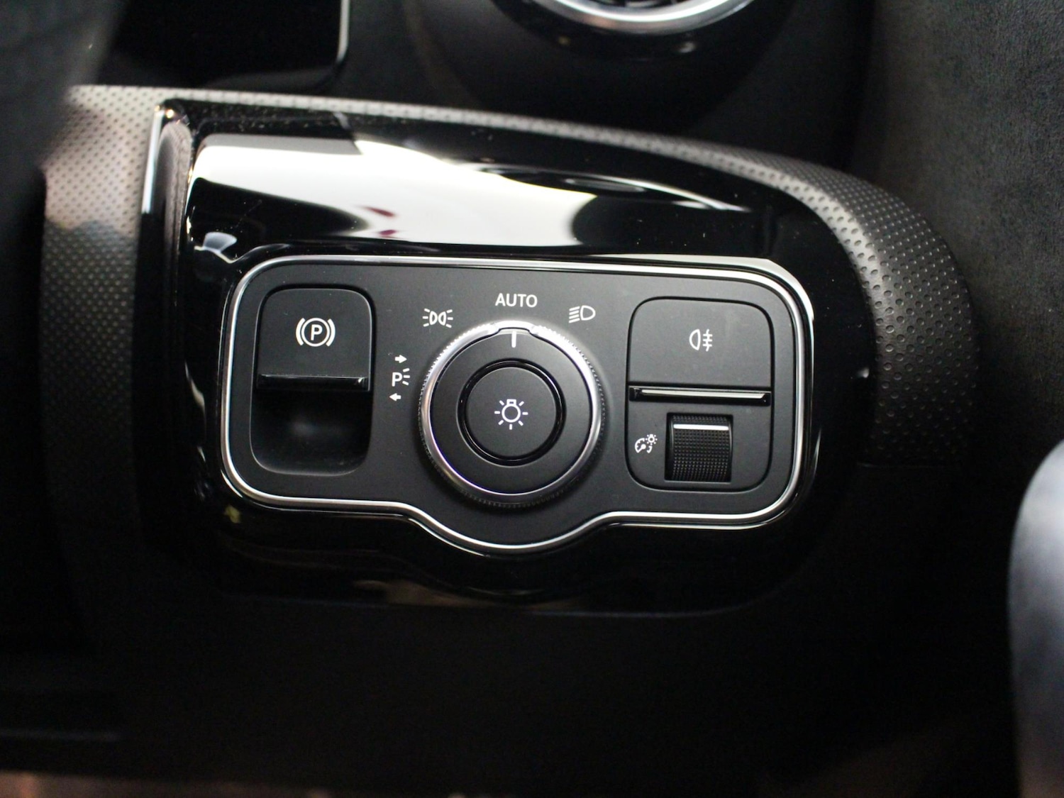 Used Mercedes-Benz A-Class 2019 for sale - 77068746: Photo 35