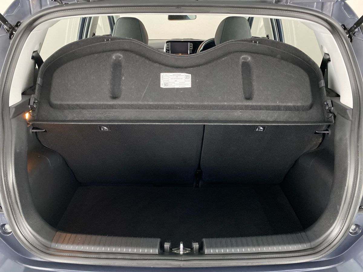 Used Hyundai i10 2023 for sale - 76968052: Photo 24