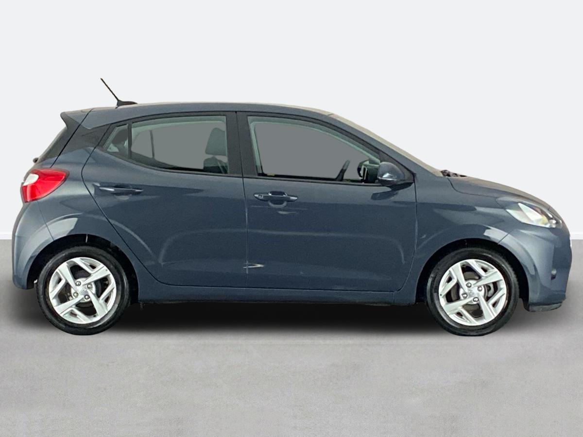 Used Hyundai i10 2023 for sale - 76968052: Photo 3