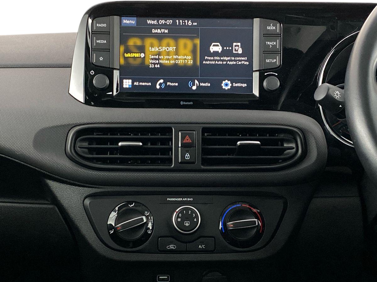 Used Hyundai i10 2023 for sale - 76968052: Photo 7