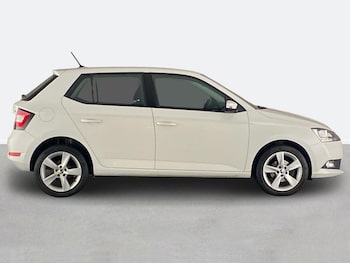 Used Skoda Fabia 2018 for sale - 76177358: Photo 2