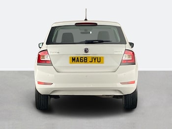 Used Skoda Fabia 2018 for sale - 76177358: Photo 4